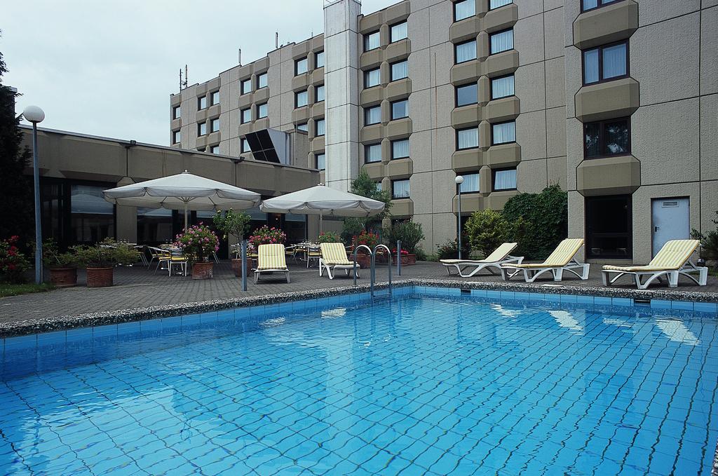 Mercure Airport Hotel Berlin Tegel מראה חיצוני תמונה